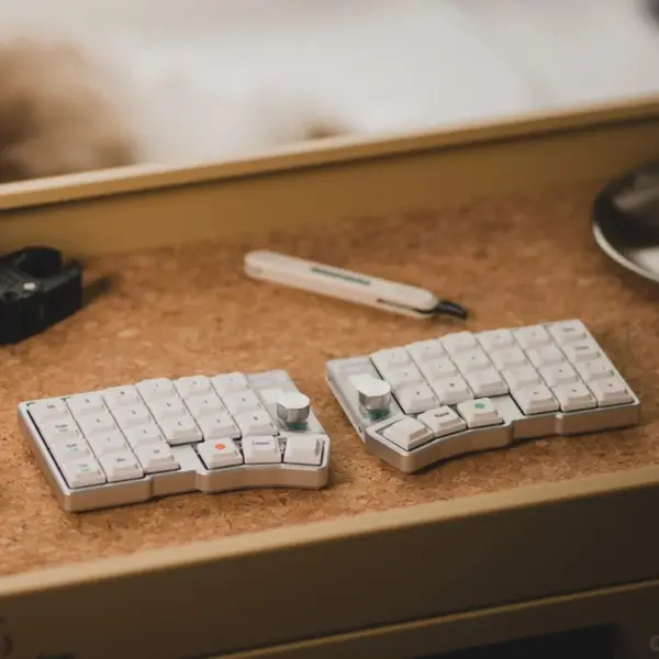 Cornix Split Low-Profile Wireless Keyboard