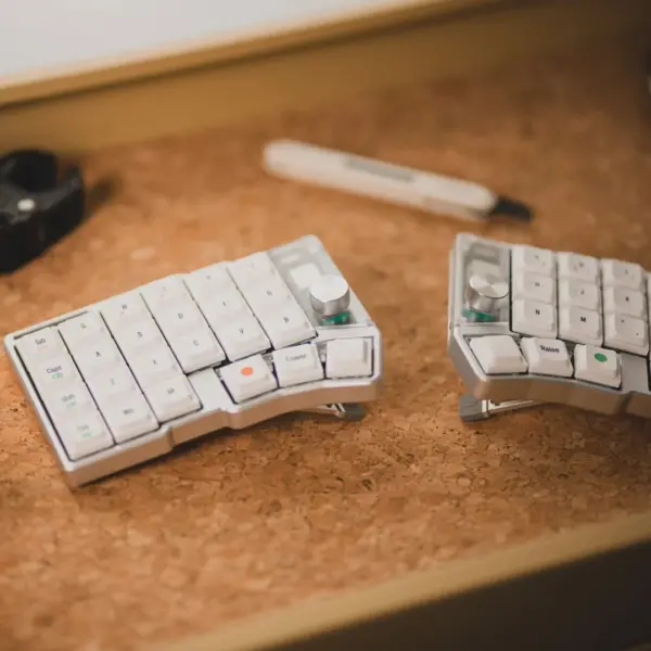 Cornix Split Low-Profile Wireless Keyboard