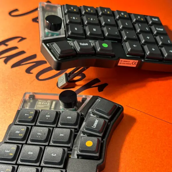 Cornix LP Split Wireless Keyboard(Distributed)